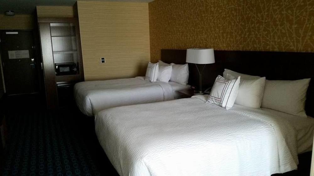 Fairfield Inn & Suites By Marriott Detroit Troy Exteriör bild