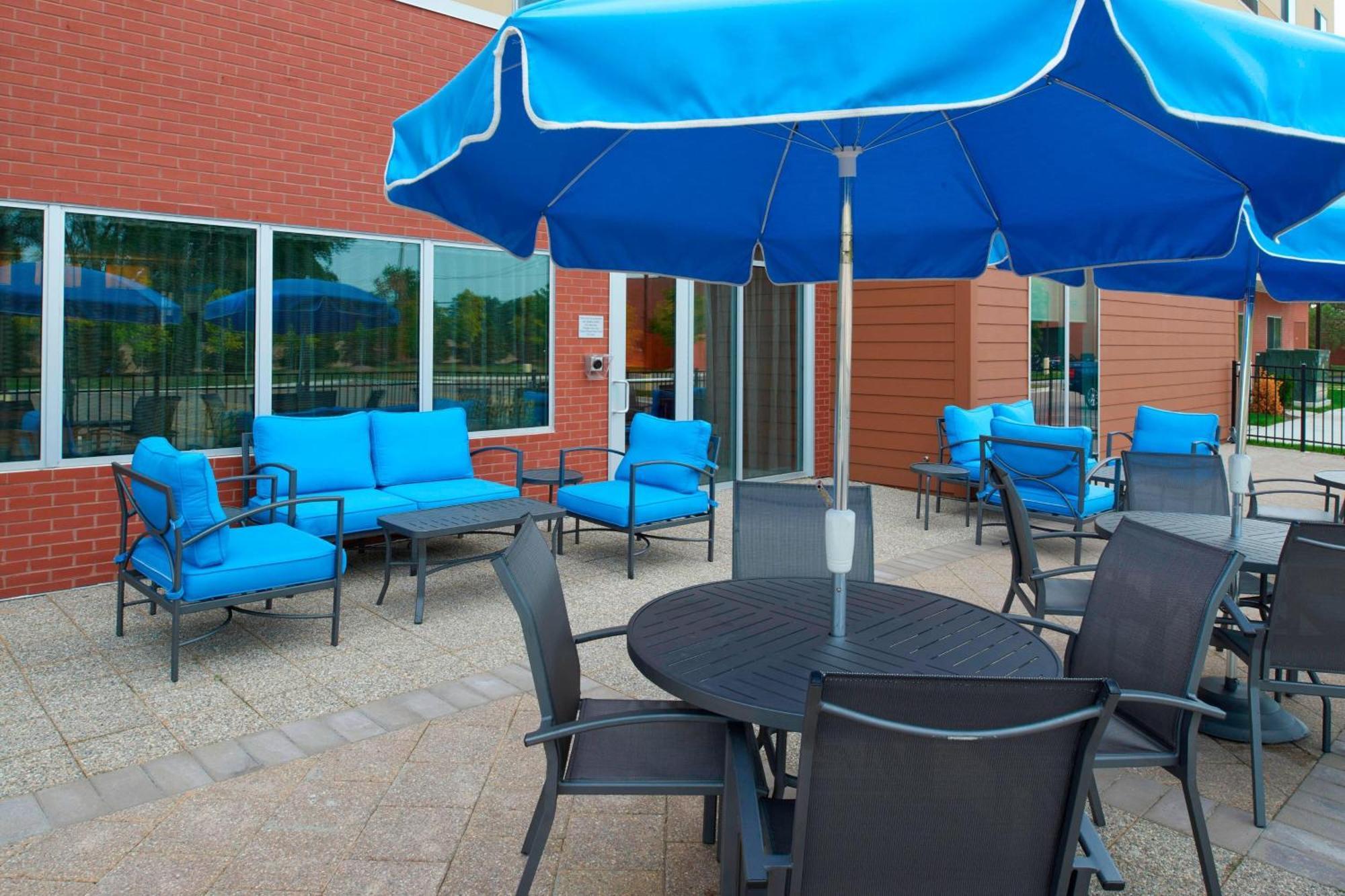 Fairfield Inn & Suites By Marriott Detroit Troy Exteriör bild